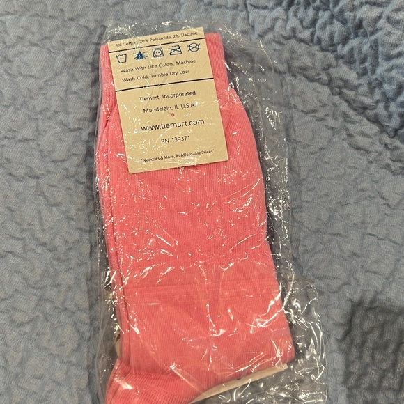 Tiemart Pink Men's Socks - Picture 2 of 2